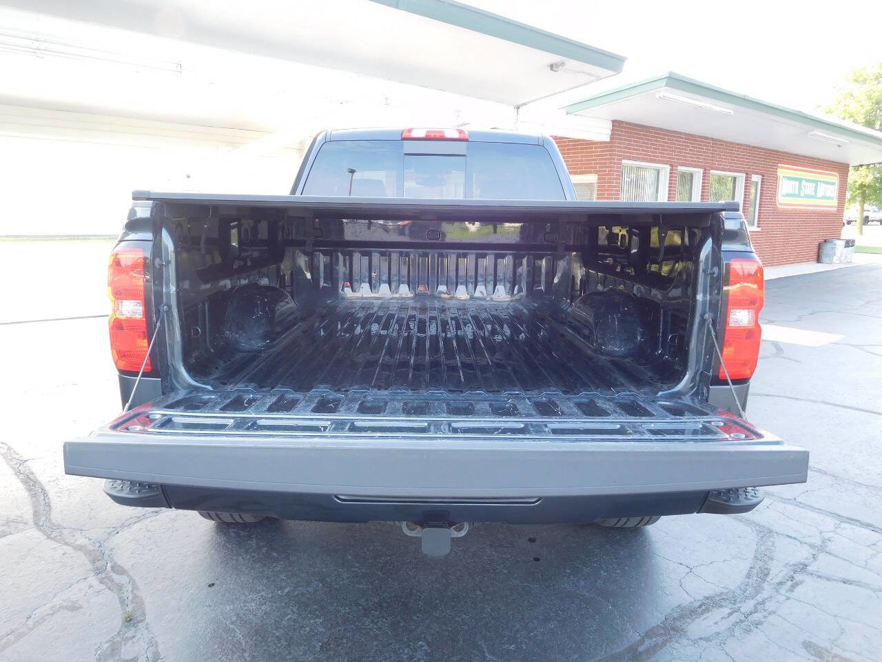 Used 2017 Chevrolet Silverado 1500 LT w/ All Star Edition image 21