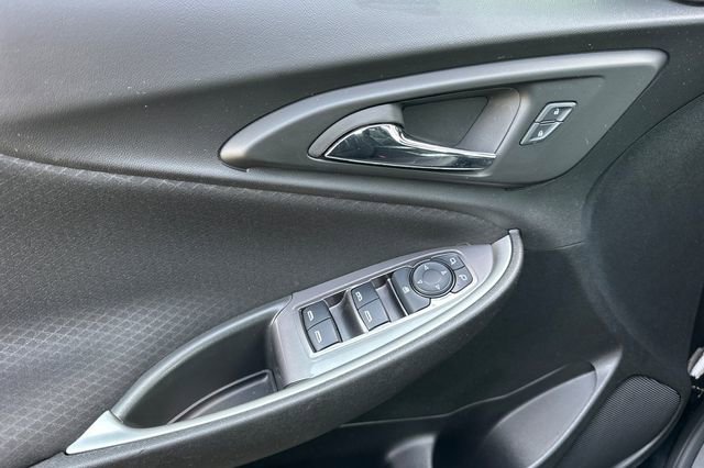 Used 2025 Chevrolet Malibu LT image 11
