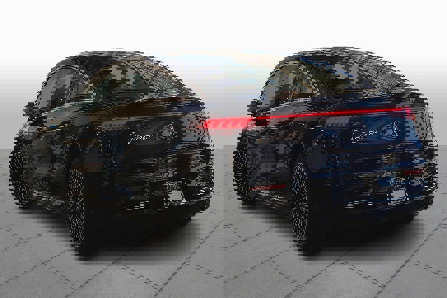 Used 2022 Mercedes-Benz EQS 450+ Sedan image 12