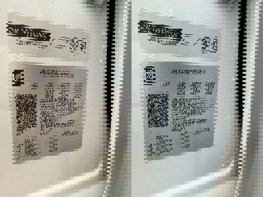 New 2025 Cadillac XT6 Sport w/ LPO, Floor Liner Package image 18