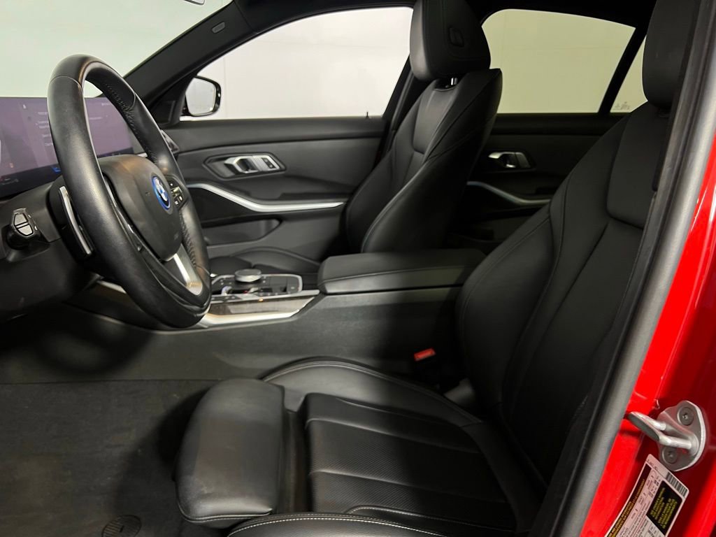 Used 2023 BMW 330e w/ Driving Assistance Package image 22