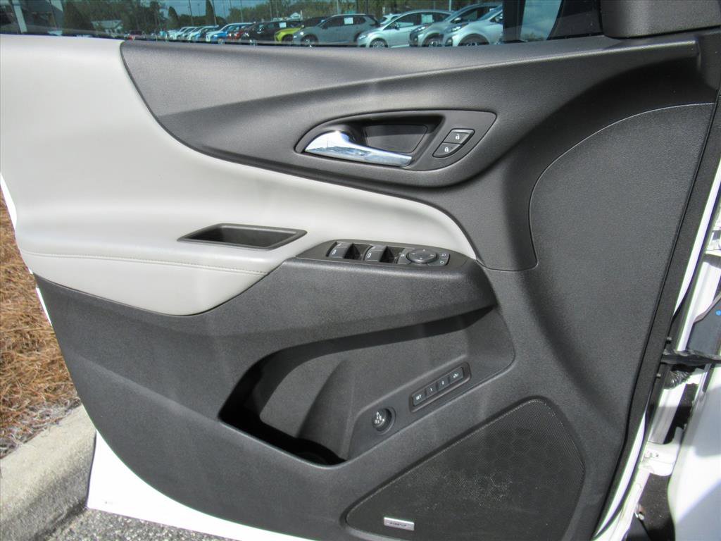 Used 2021 Chevrolet Equinox Premier FWD image 18