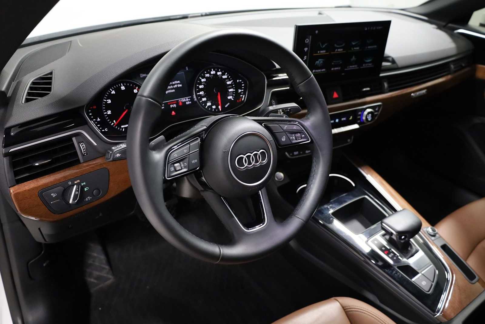 Used 2022 Audi A5 2.0T Premium image 4