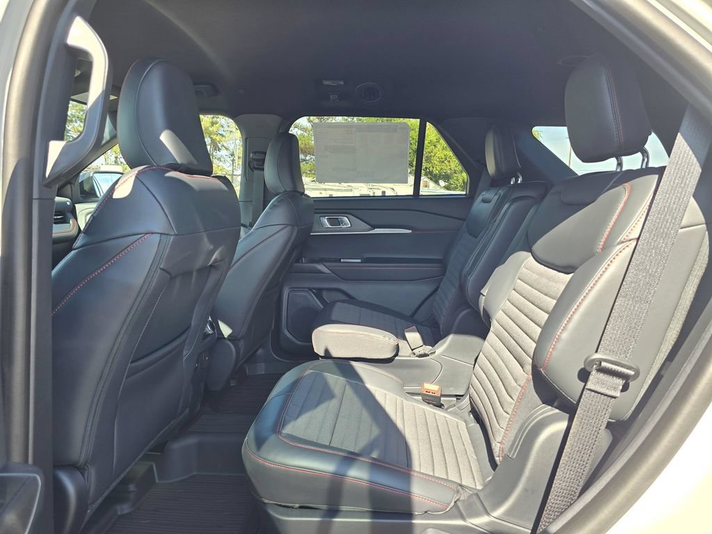 New 2026 Ford Explorer ST-Line AWD/4WD image 13