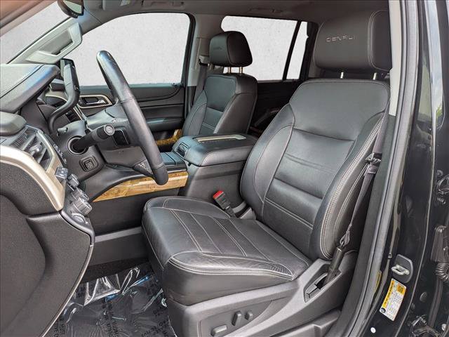 Used 2017 GMC Yukon XL Denali w/ Open Road Package AWD/4WD image 17