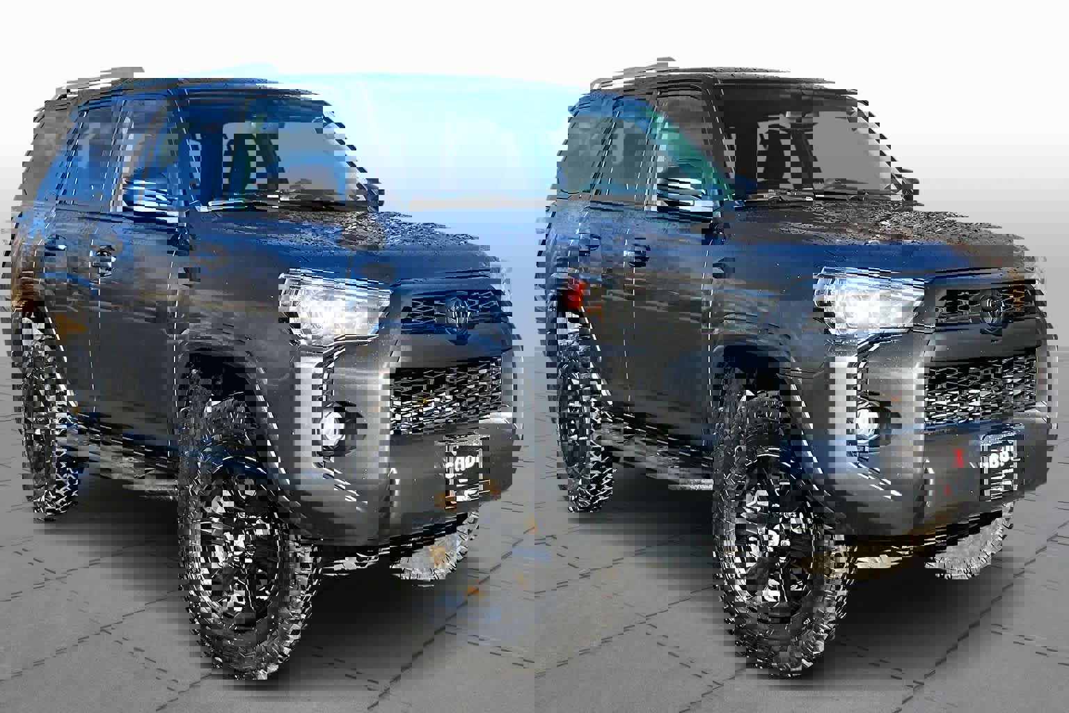 Used 2017 Toyota 4Runner SR5 image 2