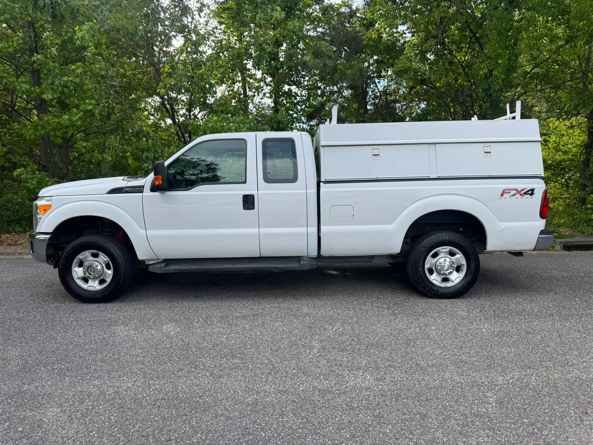Used 2012 Ford F250 XL w/ PWR Equipment Group AWD/4WD image 4