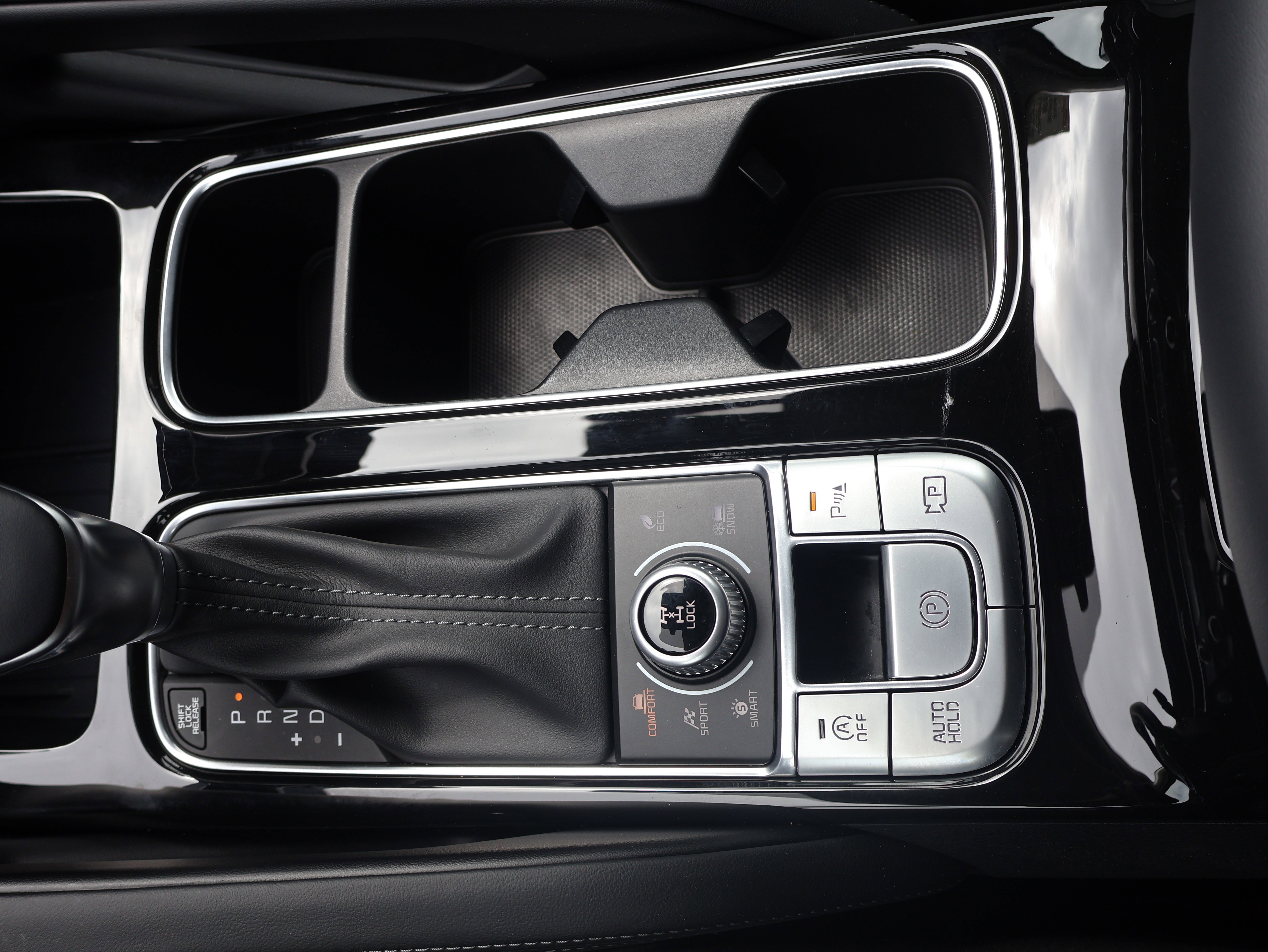 Used 2024 Kia Telluride SX Prestige w/ Towing Package AWD/4WD image 33