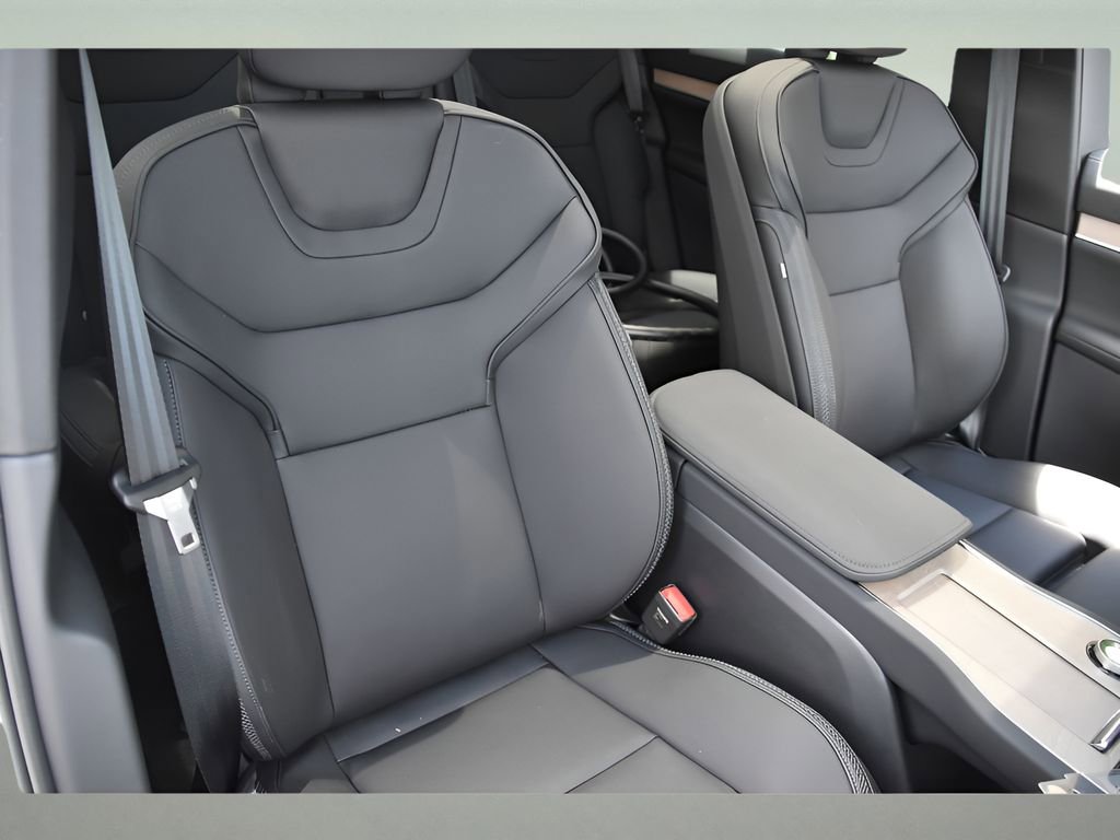 Certified 2025 Volvo EX90 Ultra image 30