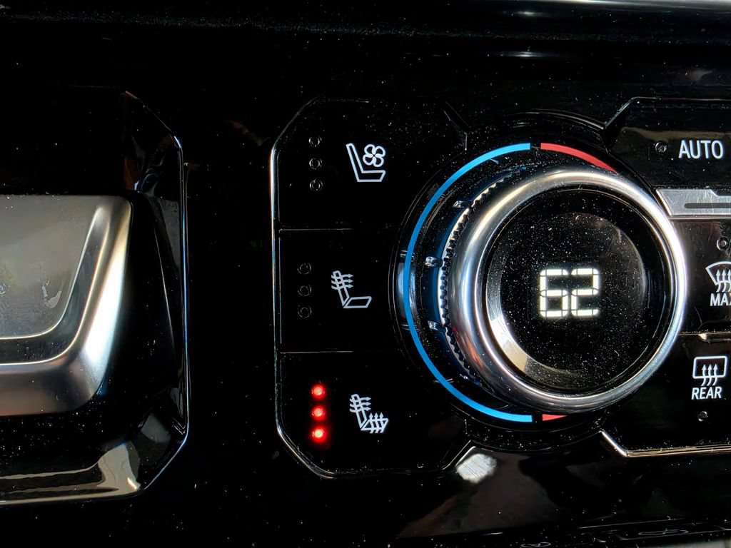 Used 2022 GMC Sierra 1500 Denali AWD/4WD image 58