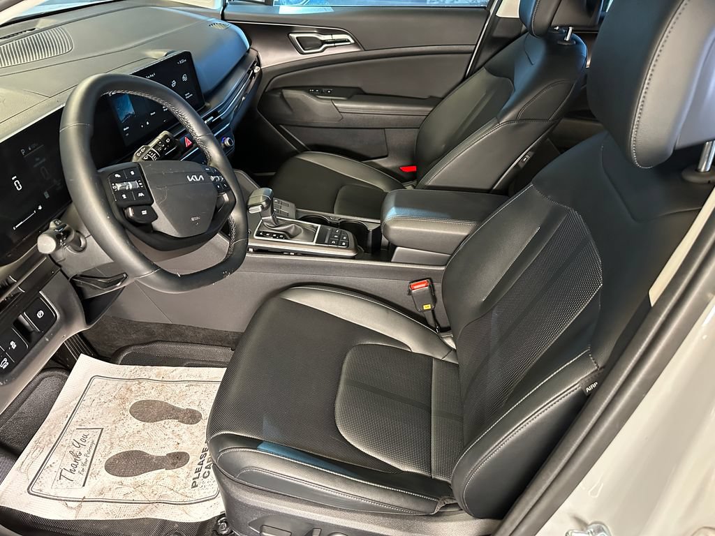 Used 2026 Kia Sportage EX FWD image 20