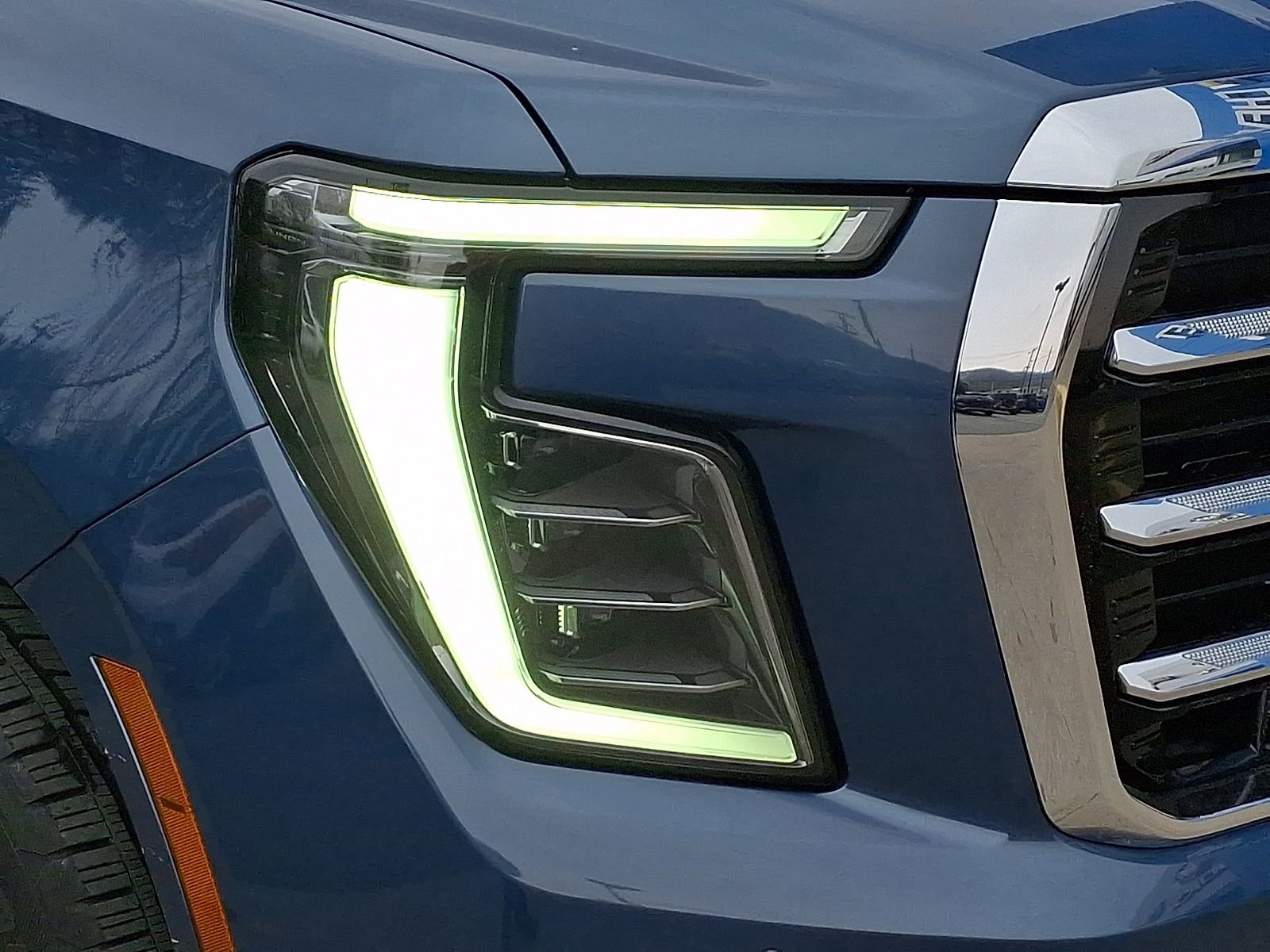 New 2026 GMC Yukon XL Elevation w/ LPO, Get Active Package image 9