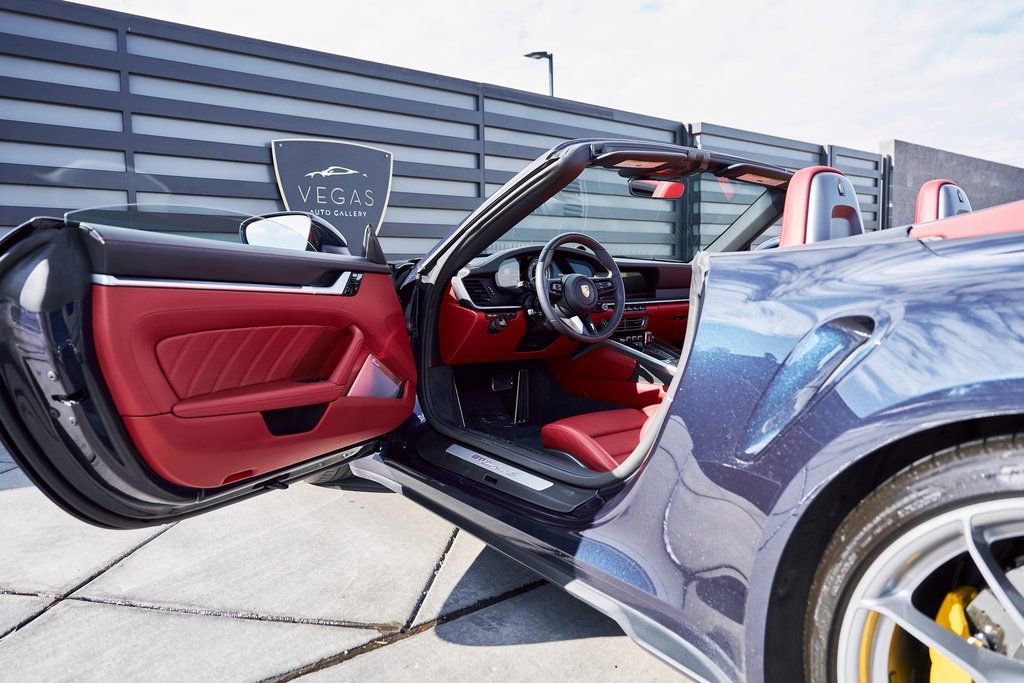 Used 2021 Porsche 911 Turbo S image 27