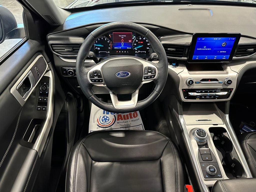 Used 2023 Ford Explorer XLT w/ Equipment Group 202A image 27