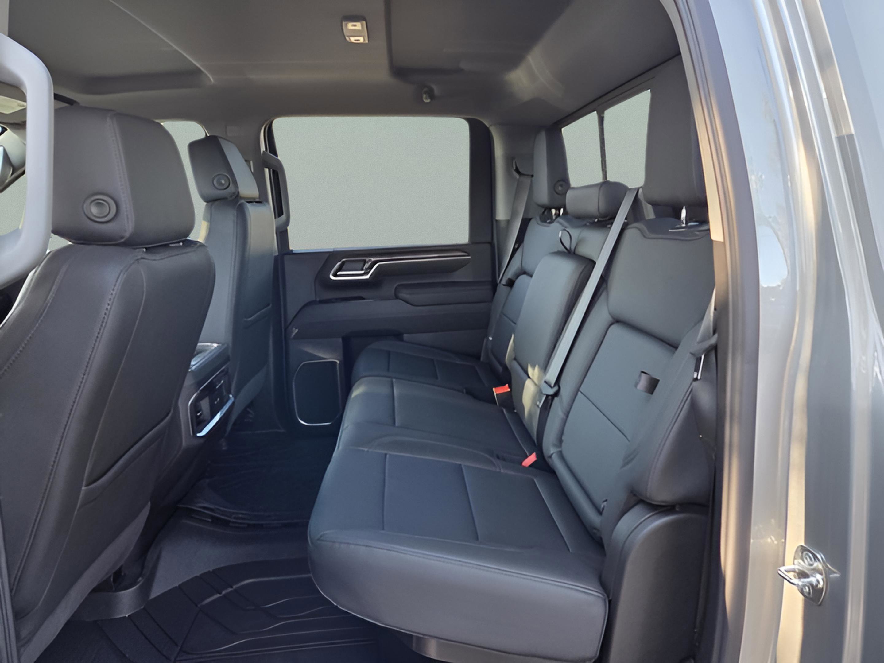 New 2026 Chevrolet Silverado 3500 LTZ w/ LTZ Plus Package image 15