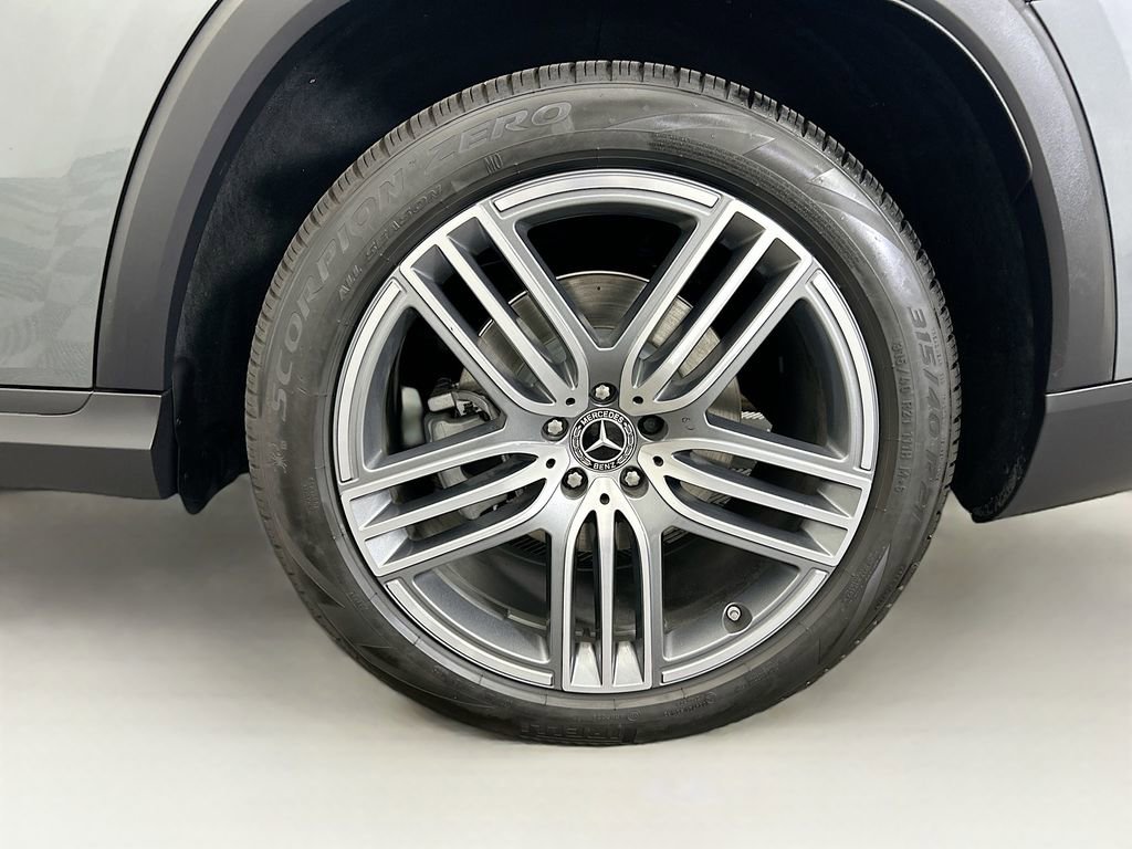 Certified 2025 Mercedes-Benz GLS 450 4MATIC image 30