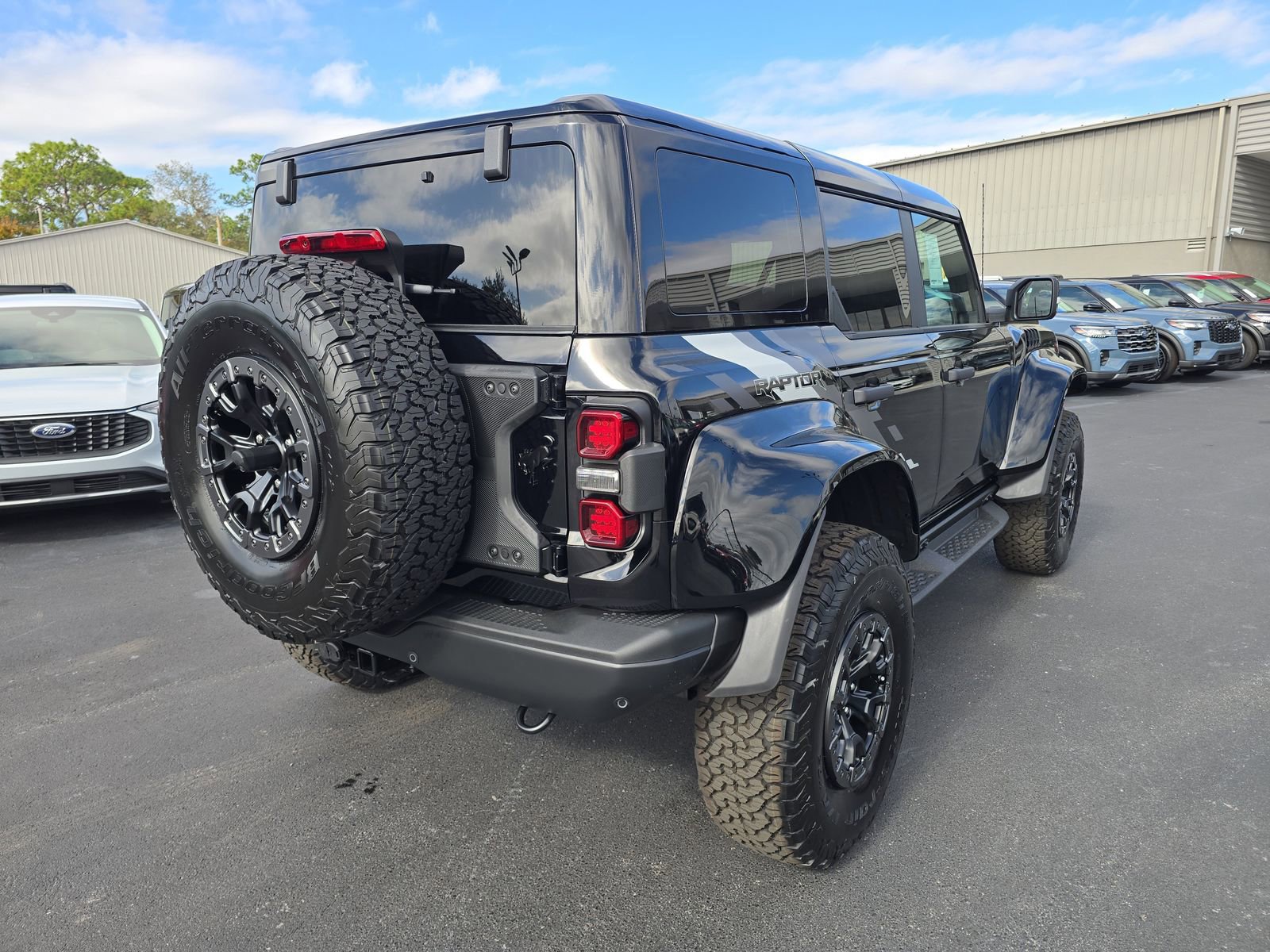 New 2025 Ford Bronco Raptor AWD/4WD image 4