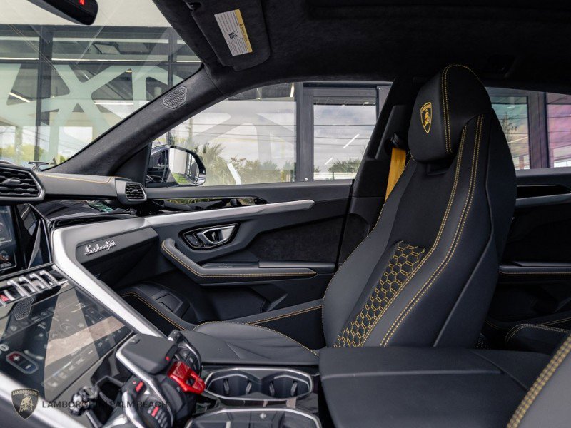 Used 2024 Lamborghini Urus S image 22