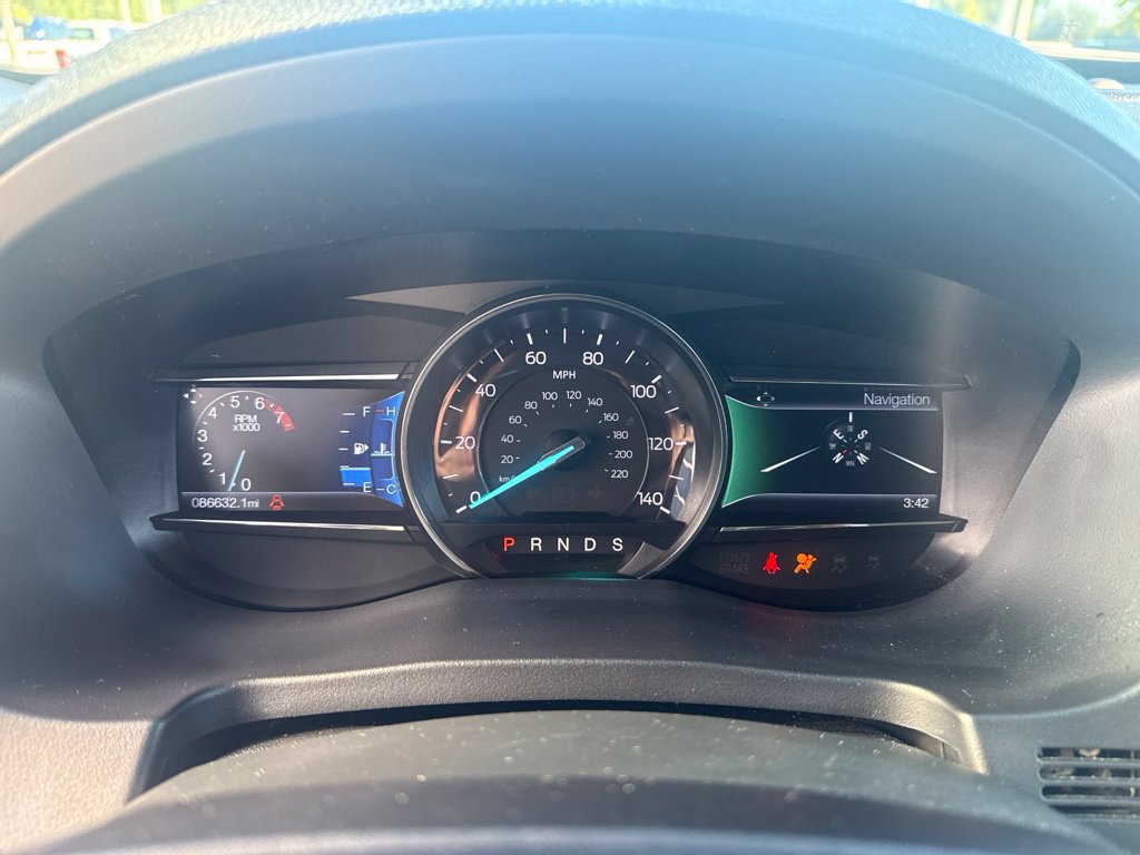 Used 2017 Ford Explorer Limited w/ Equipment Group 301A FWD image 27