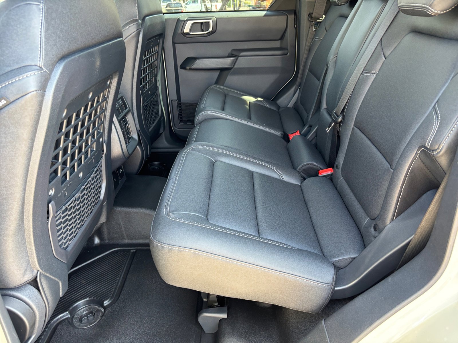 New 2026 Ford Bronco Big Bend w/ Black Diamond Package AWD/4WD image 17