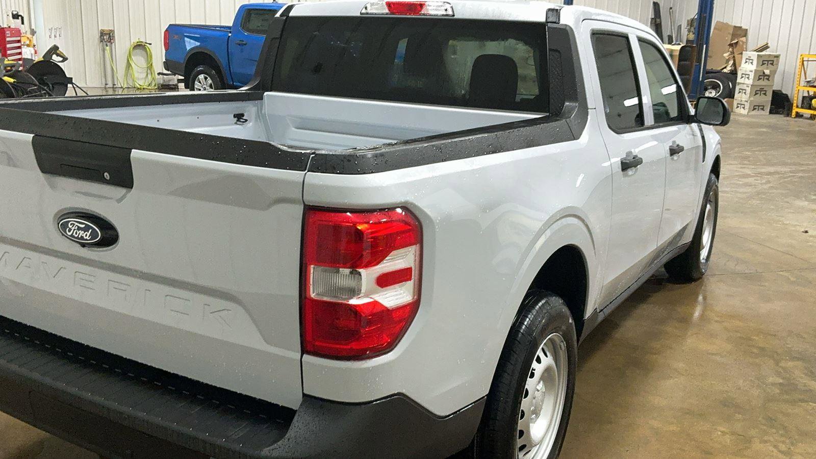 New 2025 Ford Maverick XL image 6