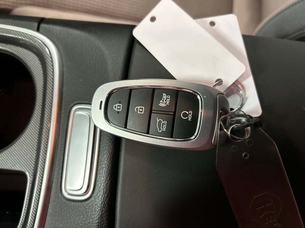 Used 2022 Hyundai Santa Fe SEL w/ Convenience Package image 20