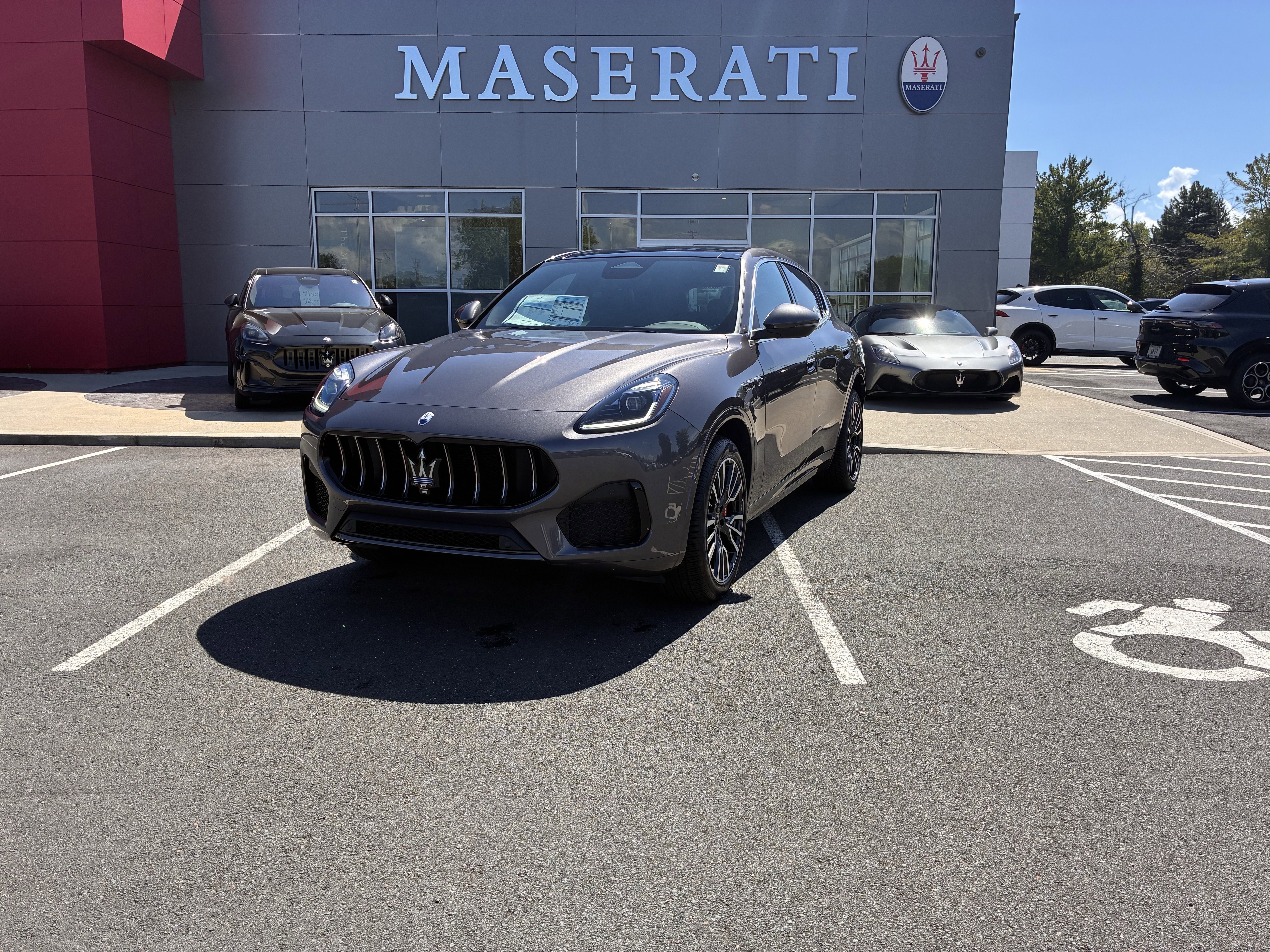 New 2025 Maserati Grecale GT