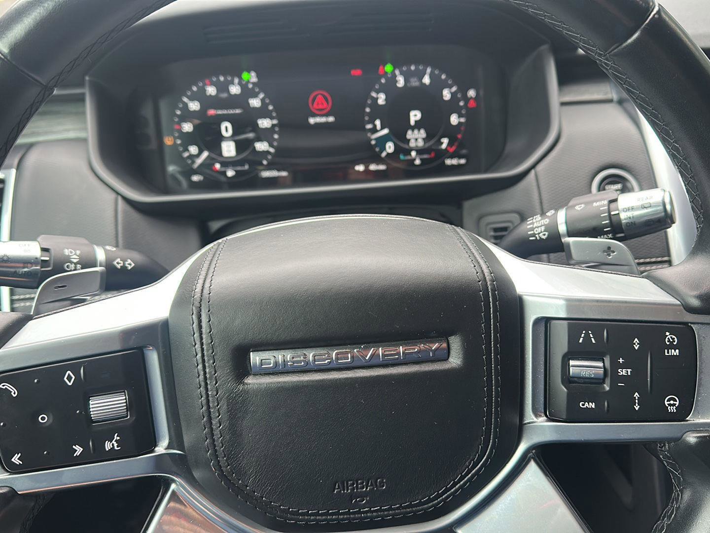 Used 2021 Land Rover Discovery HSE R-Dynamic image 24