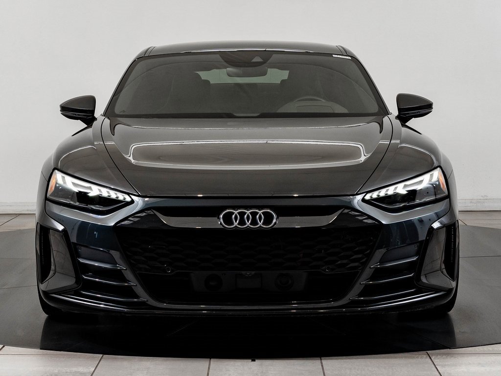 Used 2023 Audi e-tron GT Premium Plus image 2