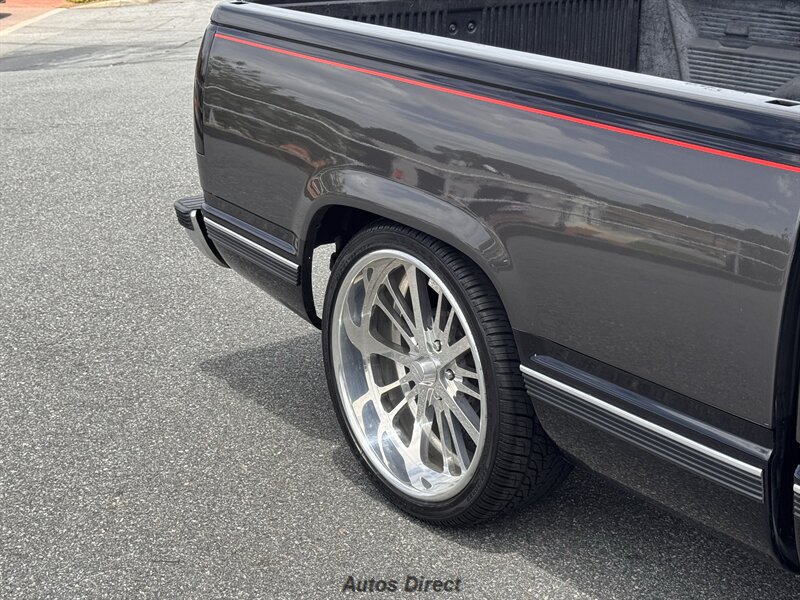 Used 1991 Chevrolet Silverado 1500 2WD Regular Cab image 16