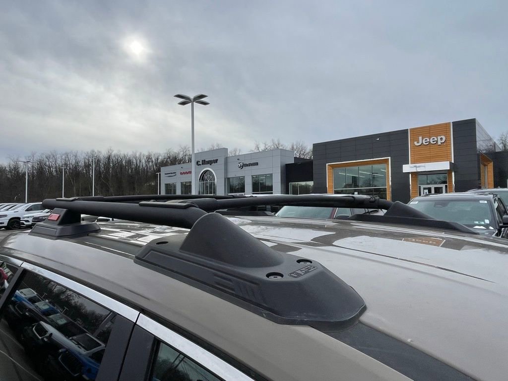 Used 2025 Nissan Rogue SV w/ Rock Creek Premium Package image 12