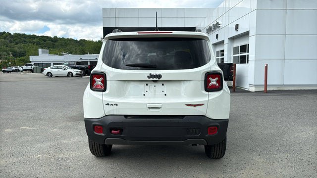 Certified 2022 Jeep Renegade Trailhawk AWD/4WD image 7