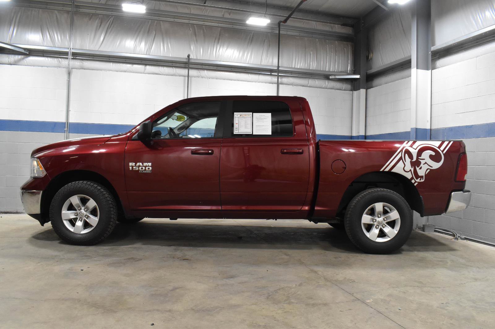 Used 2021 RAM 1500 Classic SLT AWD/4WD image 18