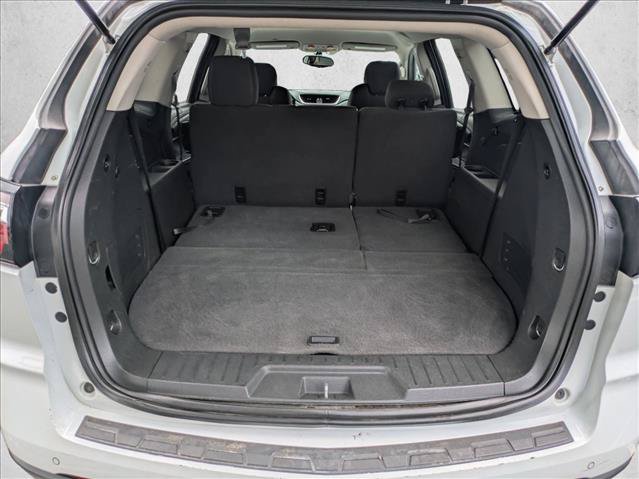 Used 2017 Chevrolet Traverse LT AWD/4WD image 6