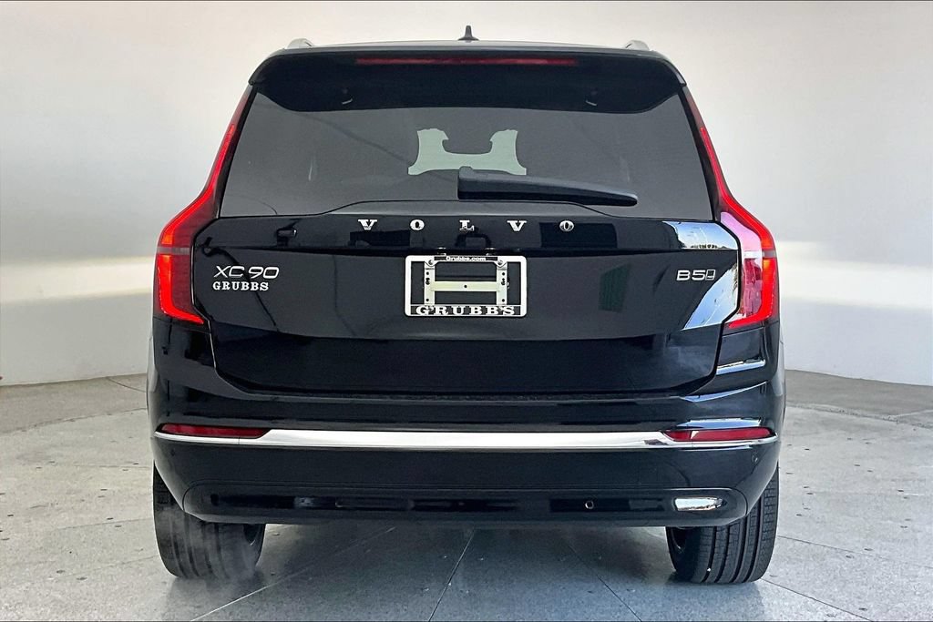 New 2026 Volvo XC90 B5 Plus AWD/4WD image 5