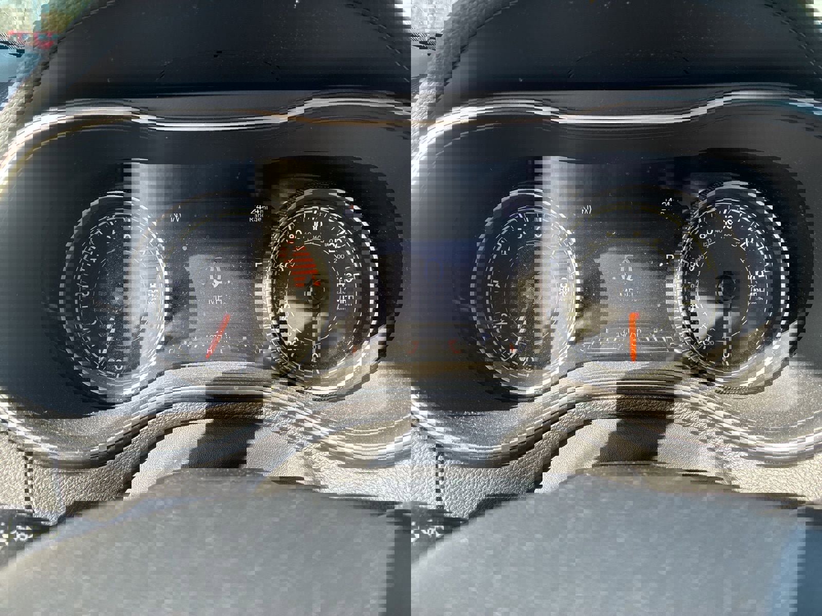 Used 2021 Jeep Cherokee Limited image 25