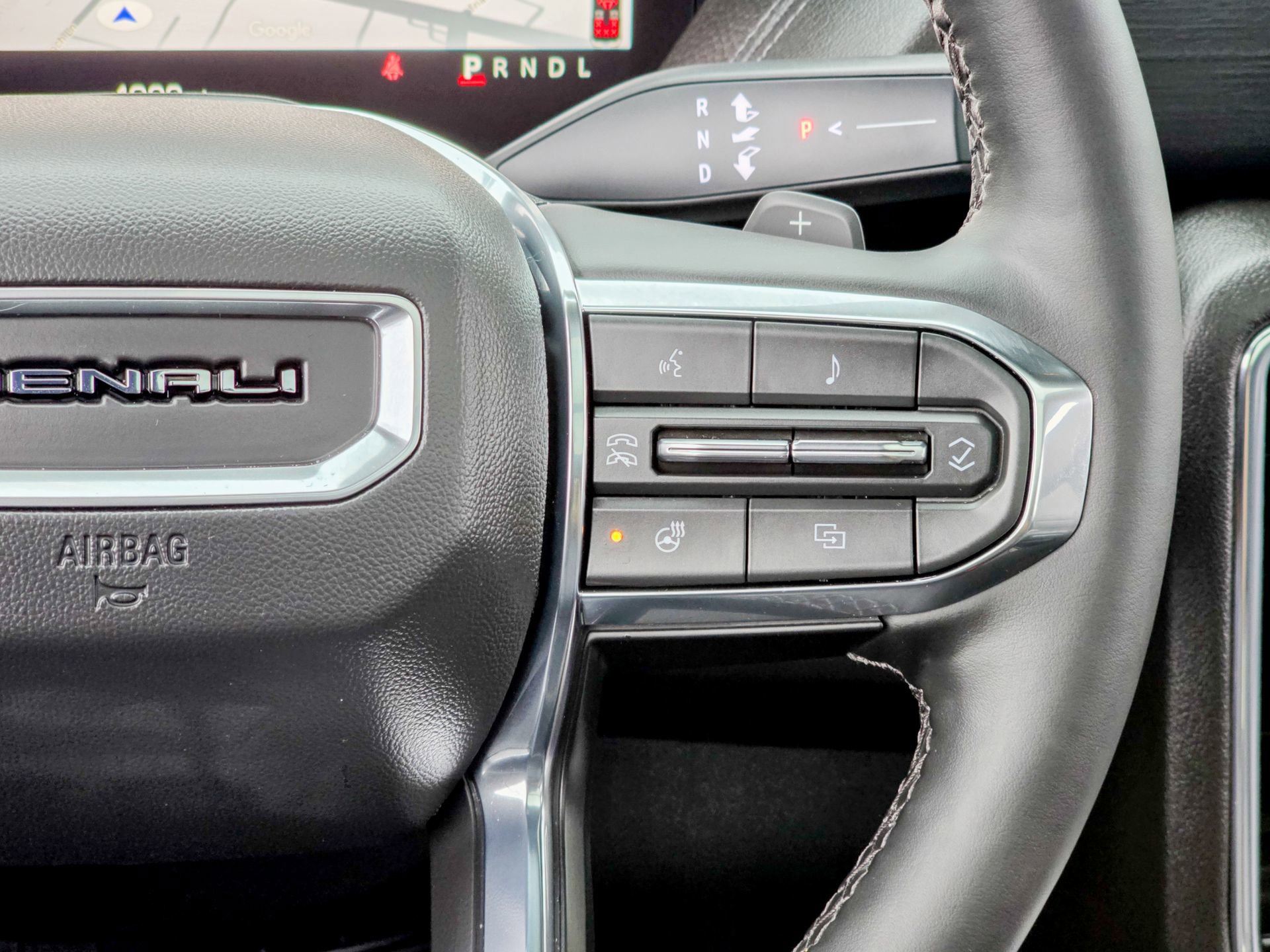 Used 2025 GMC Yukon XL Denali w/ Sun & Power Step Package image 43