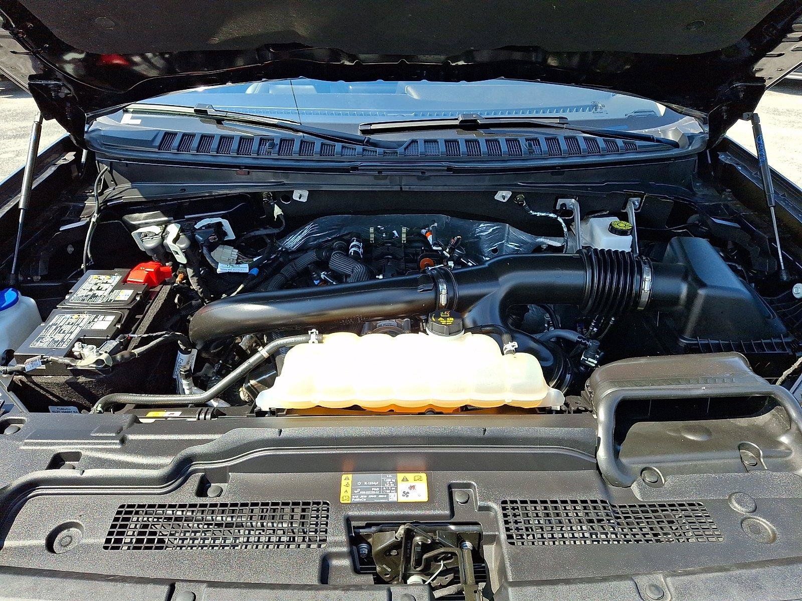 Certified 2025 Ford Expedition Active AWD/4WD image 35