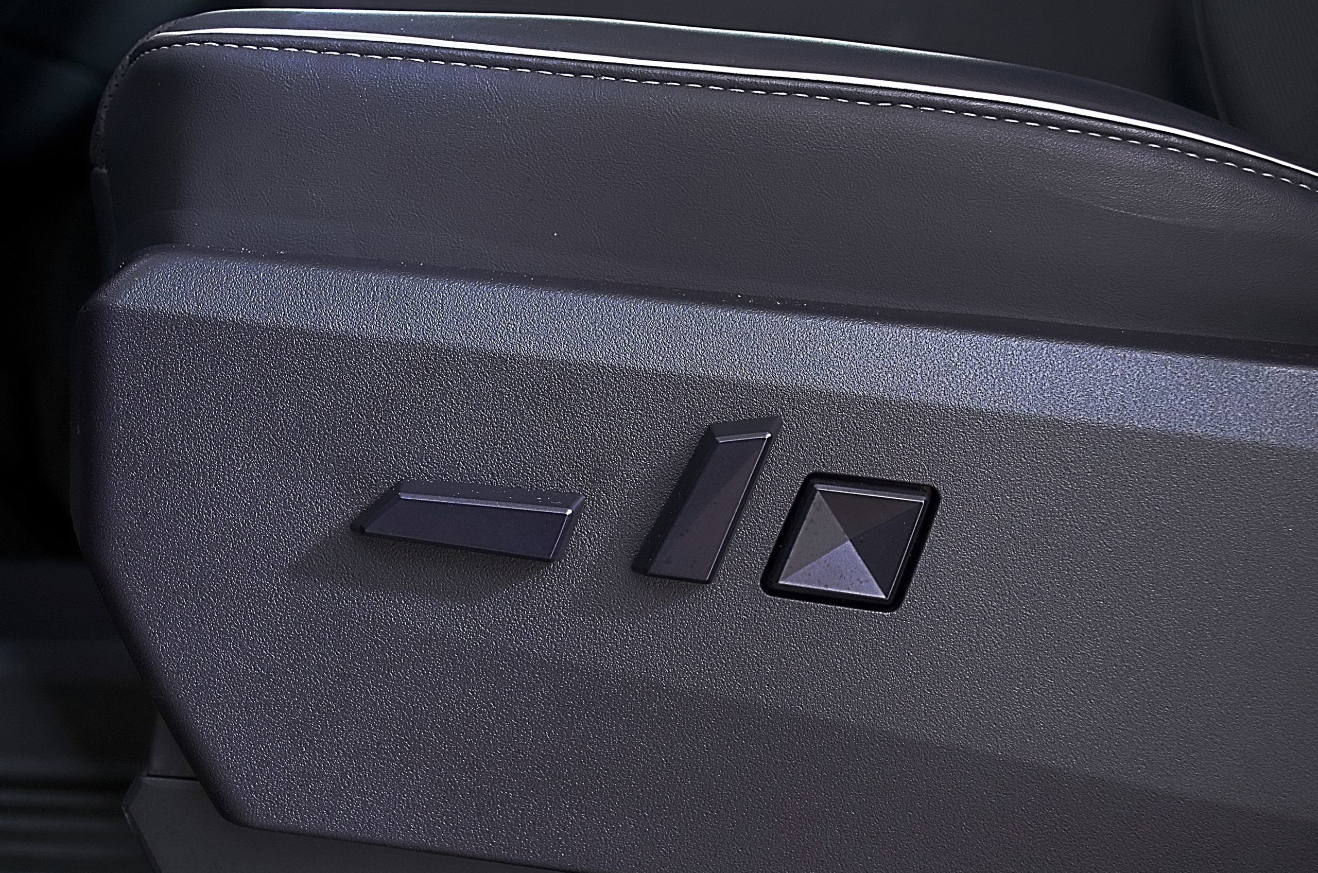 Used 2024 Tesla Cybertruck Cyberbeast image 19