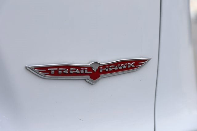 Used 2022 Jeep Cherokee Trailhawk w/ Trailer Tow Group image 10