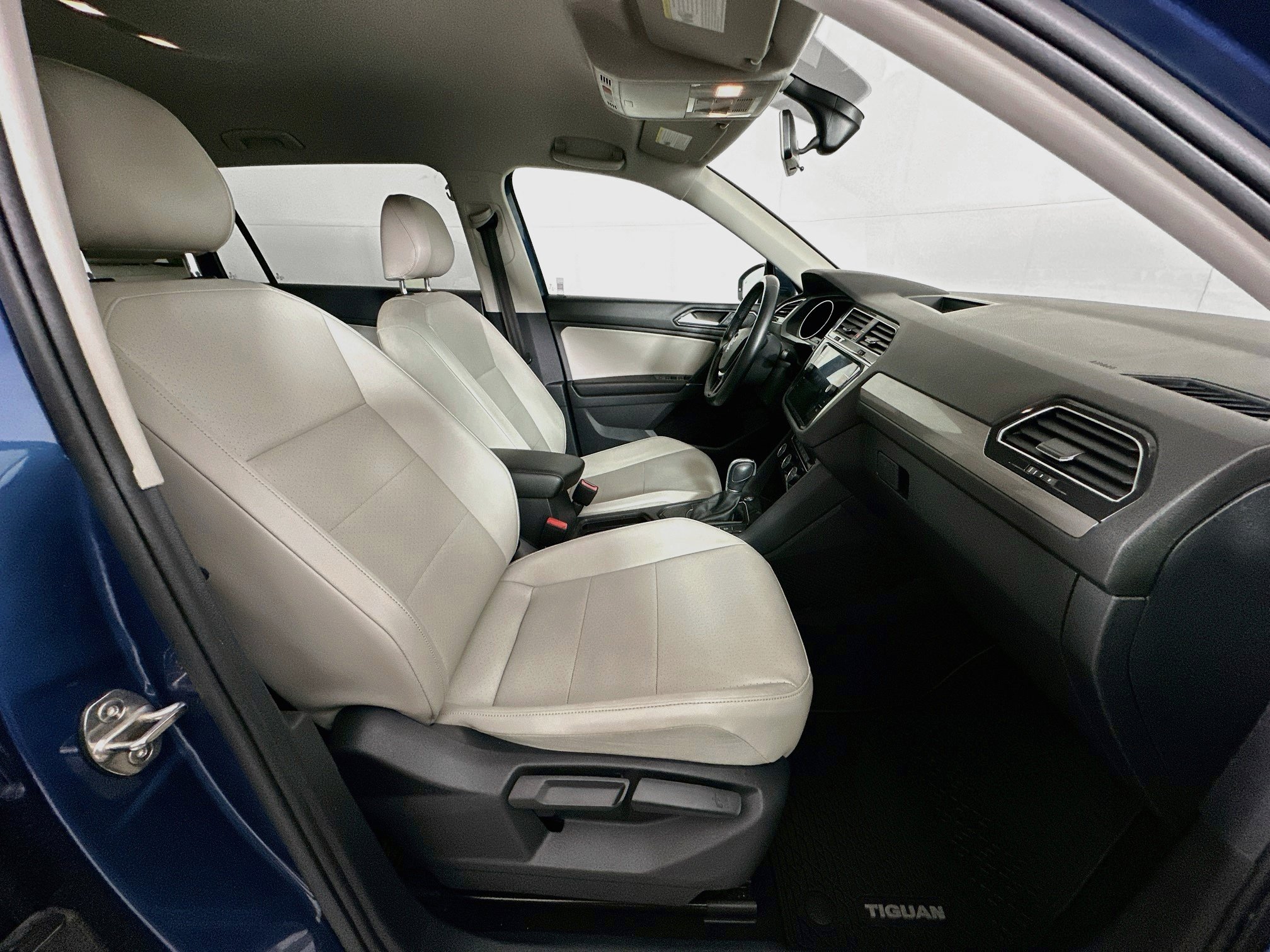 Used 2018 Volkswagen Tiguan S FWD image 30