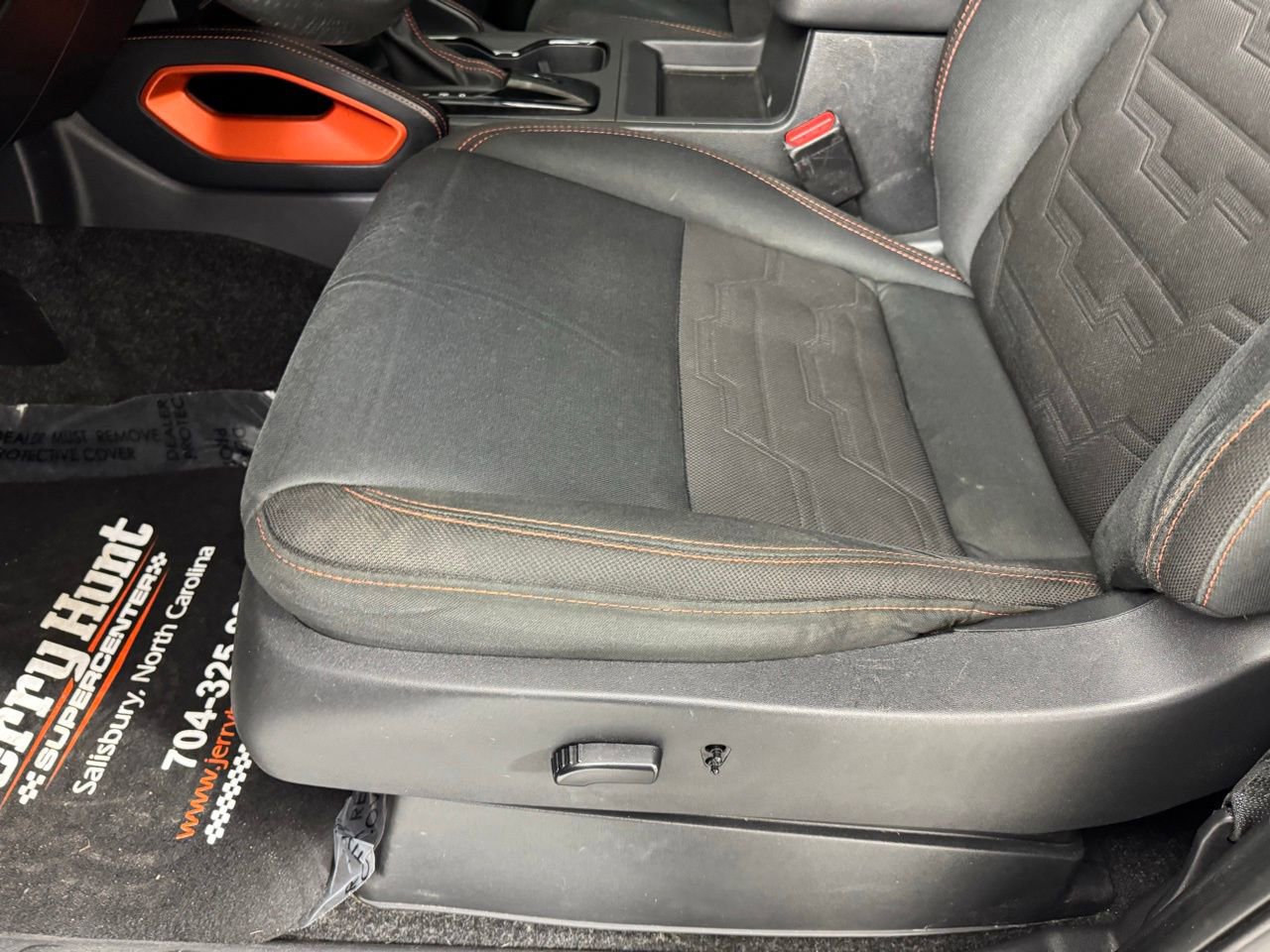 Used 2022 Nissan Frontier PRO-4X w/ Off-Road Protection Package AWD/4WD image 12