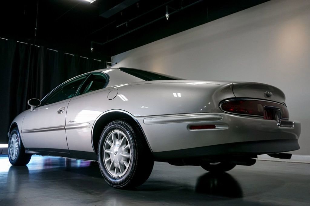 Used 1997 Buick Riviera Supercharged Coupe image 41