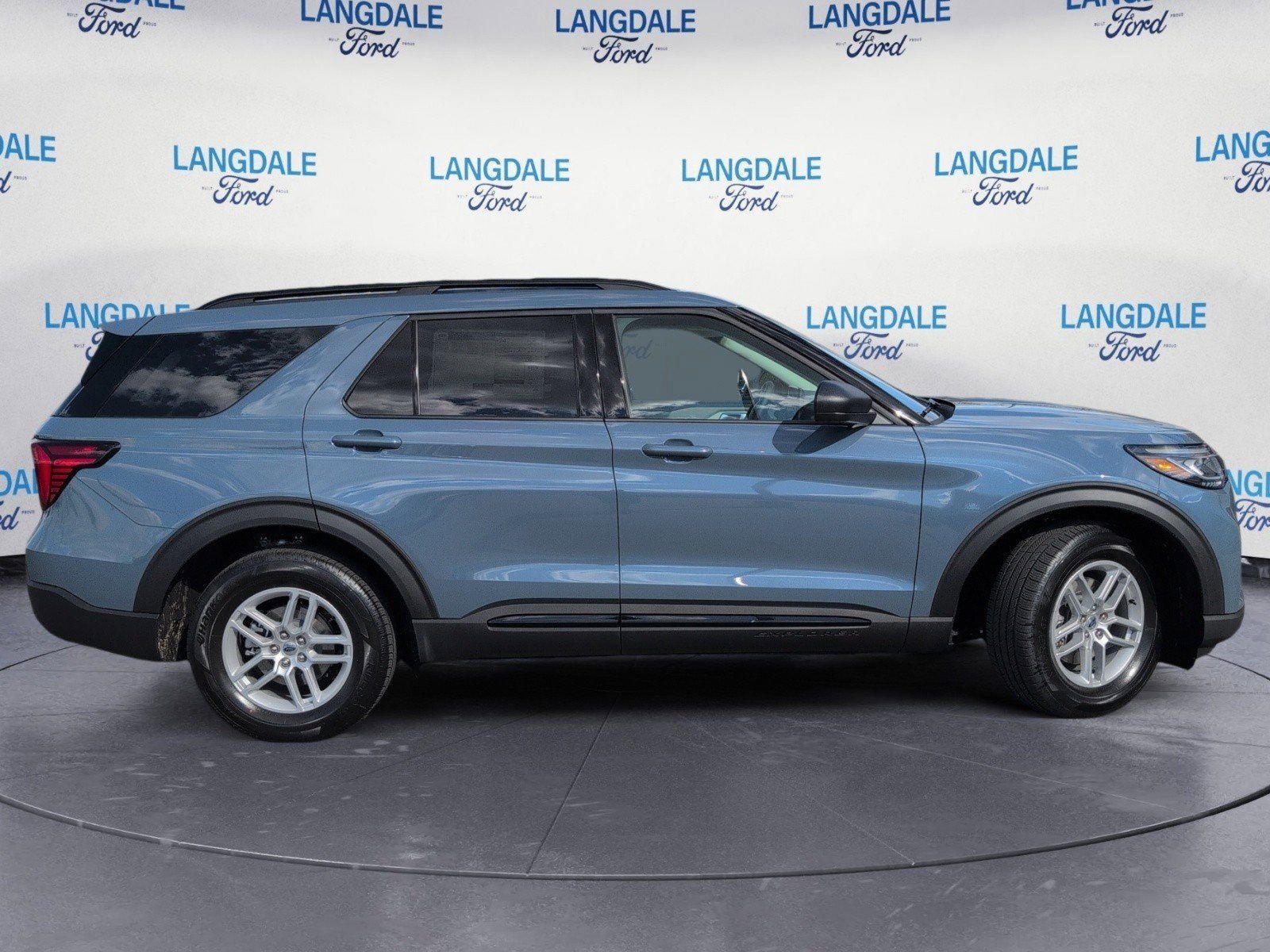 New 2026 Ford Explorer Active w/ Active Comfort Package video 3