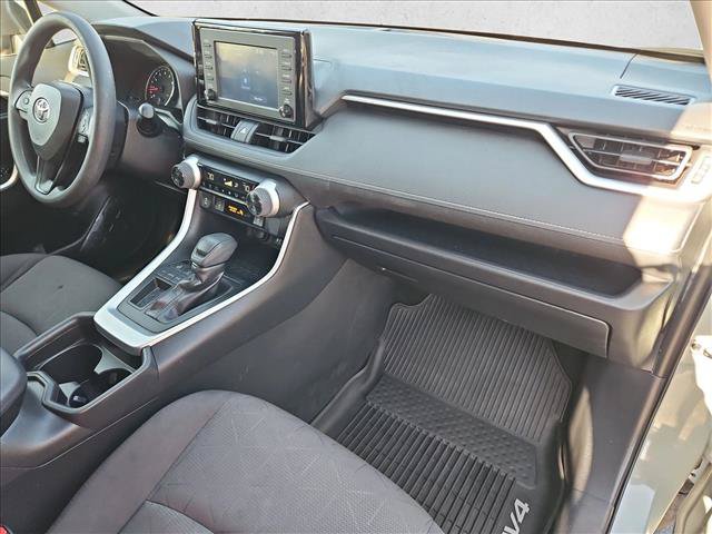 Used 2019 Toyota RAV4 XLE w/ Convenience Package FWD image 22
