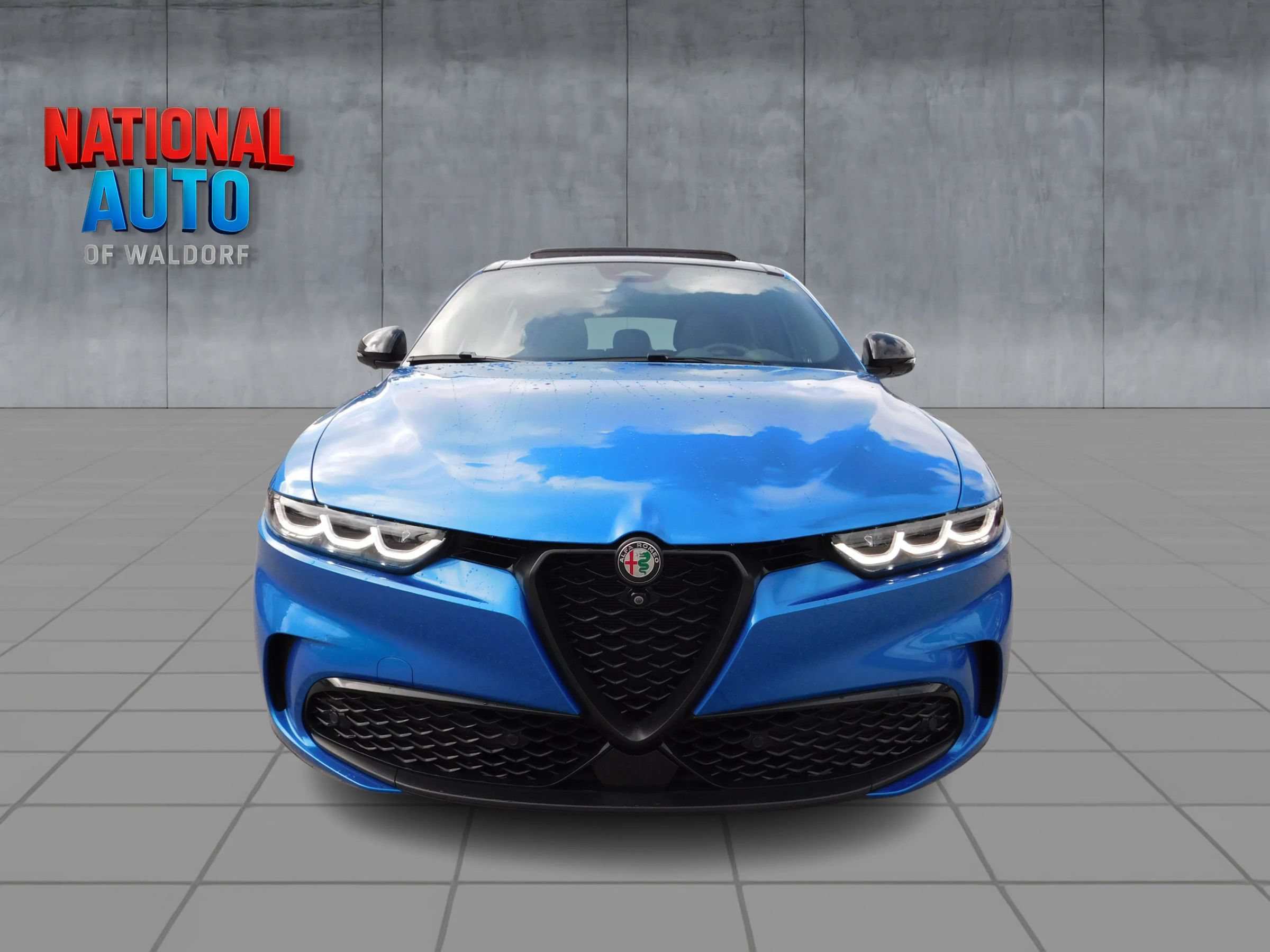 Used 2024 Alfa Romeo Tonale Veloce AWD/4WD image 3