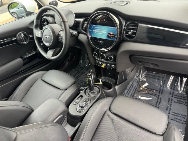 Certified 2024 MINI Cooper SE FWD image 28