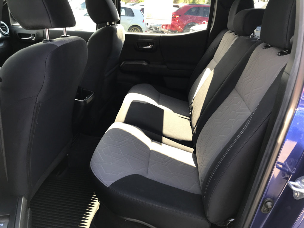 Certified 2022 Toyota Tacoma TRD Off-Road w/ Technology Package AWD/4WD image 24