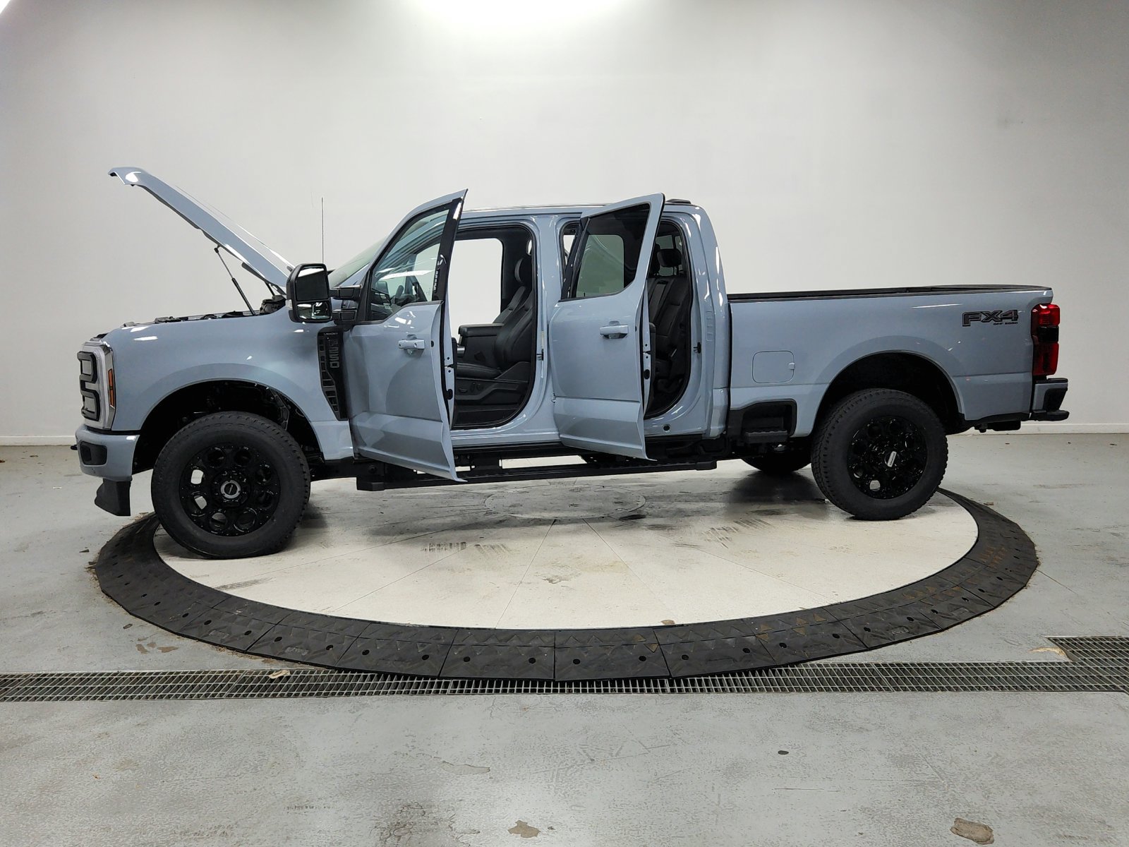 New 2027 Ford F250 Lariat w/ Black Appearance Package AWD/4WD image 13