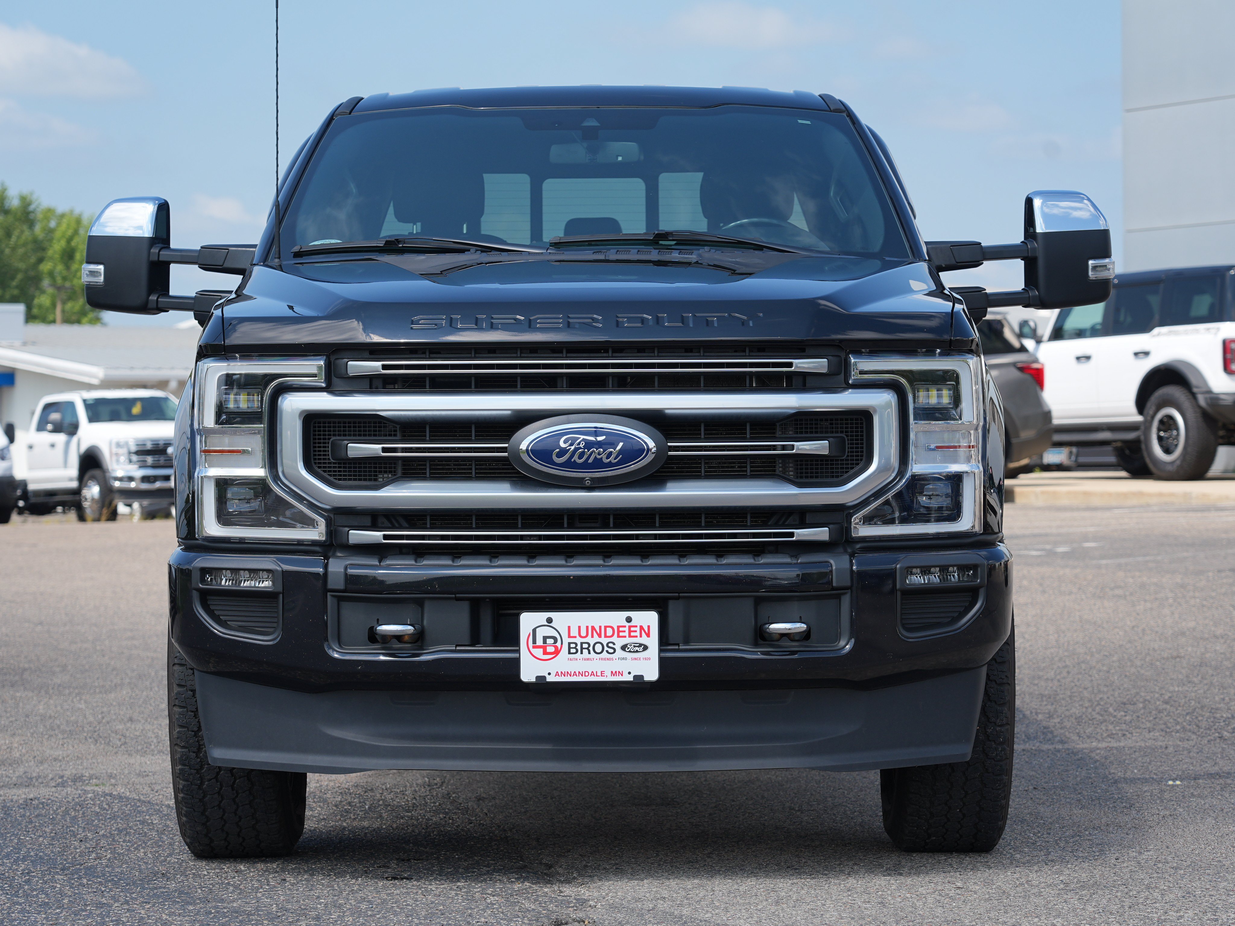 Used 2021 Ford F350 Platinum AWD/4WD image 9